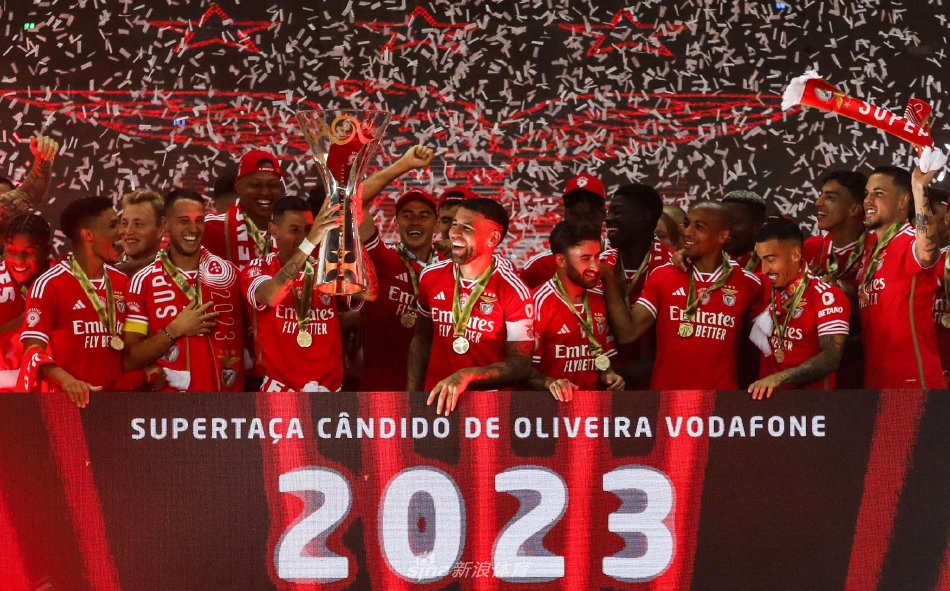 利物浦的战 利物浦的战