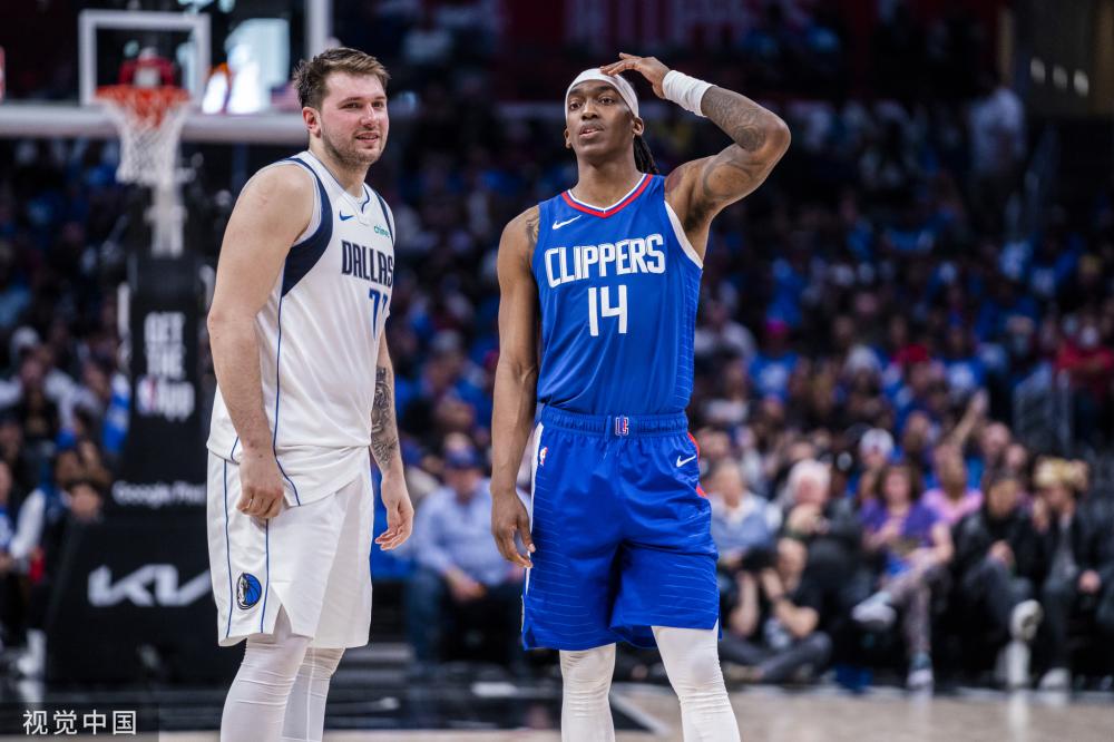 年轻前锋引 年轻前锋引