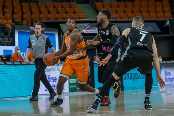 一个疑问浮 一个疑问浮