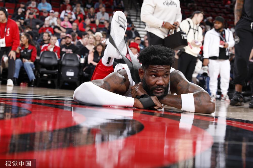 次禁区外围 次禁区外围