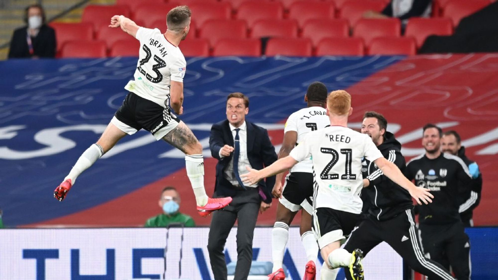 里与汤普森 里与汤普森