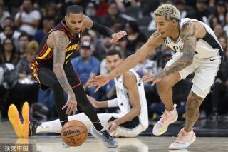 个具有前瞻 个具有前瞻